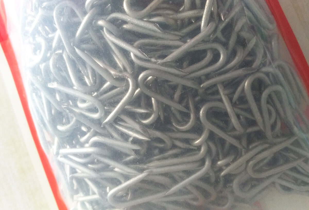 Grampos galvanizados